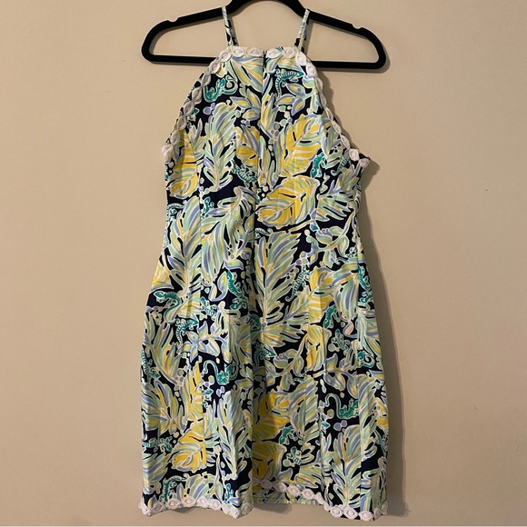 Crown & Ivy Cayo Coco Signature
Halter Tropical Leaf Crochet Trim Halter
Dress - Picture 7 of 12